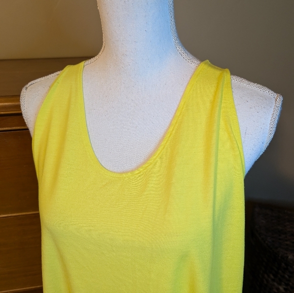 UnderArmour fluorescent braided running tank XL - Picture 2 of 10